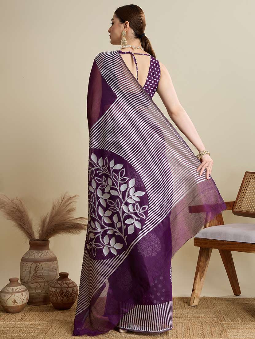 women self design bordered saree with blouse - 22187810 -  Standard Image - 3