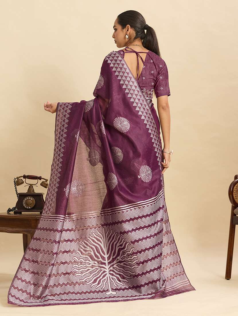 women self design bordered saree with blouse - 22187815 -  Standard Image - 3