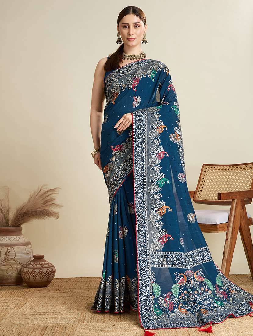 women printed casual wear saree with blouse