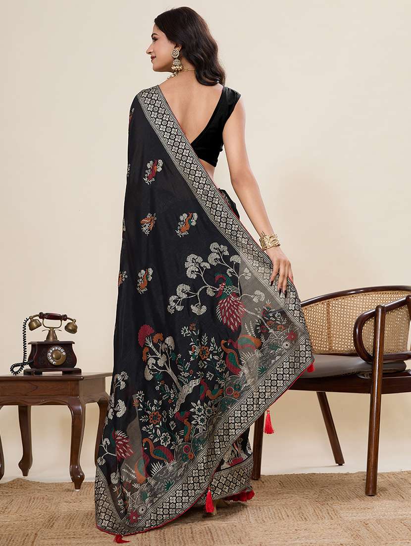women printed casual wear saree with blouse - 22187832 -  Standard Image - 3