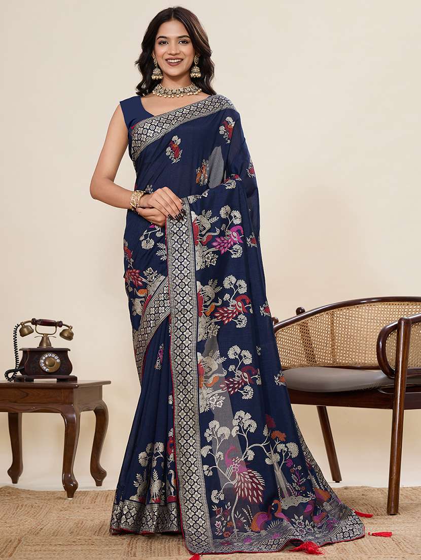 women printed casual wear saree with blouse