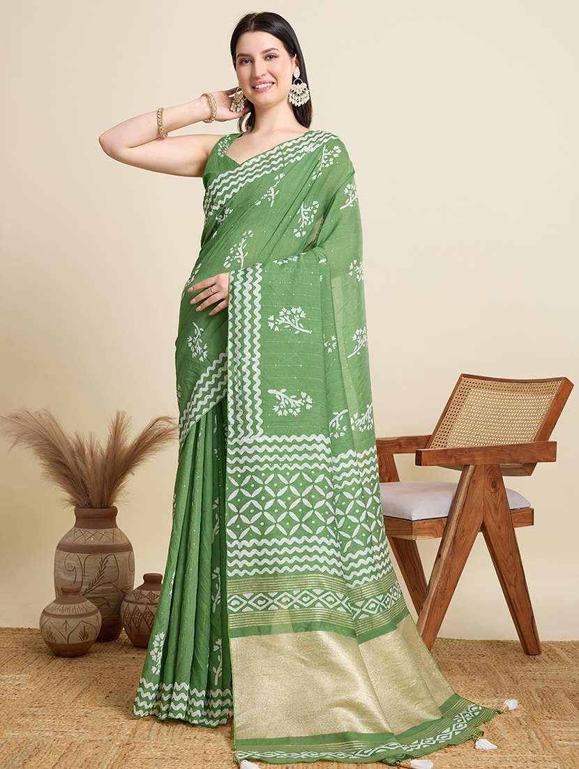 women printed casual wear saree with blouse