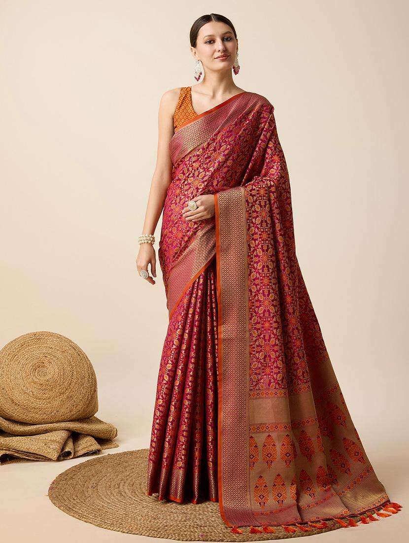 women self design patola saree with blouse