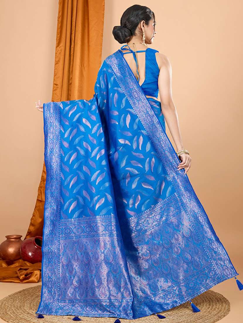 women self design bordered saree with blouse - 22187875 -  Standard Image - 3