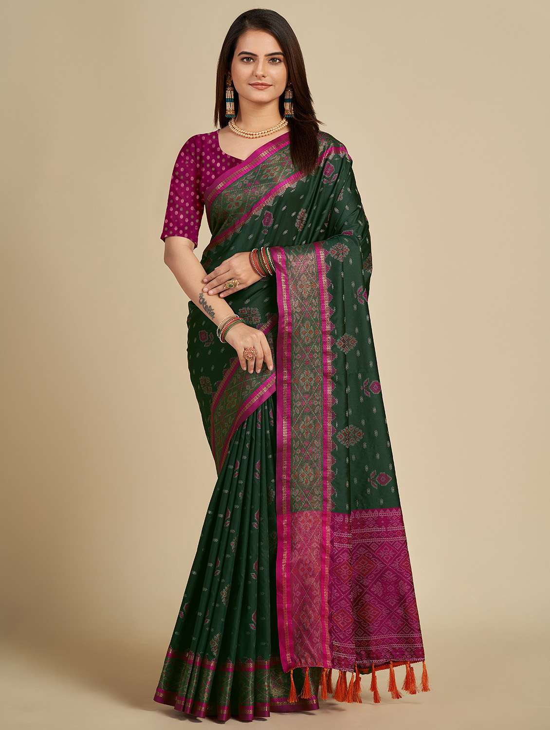 women self design patola saree with blouse