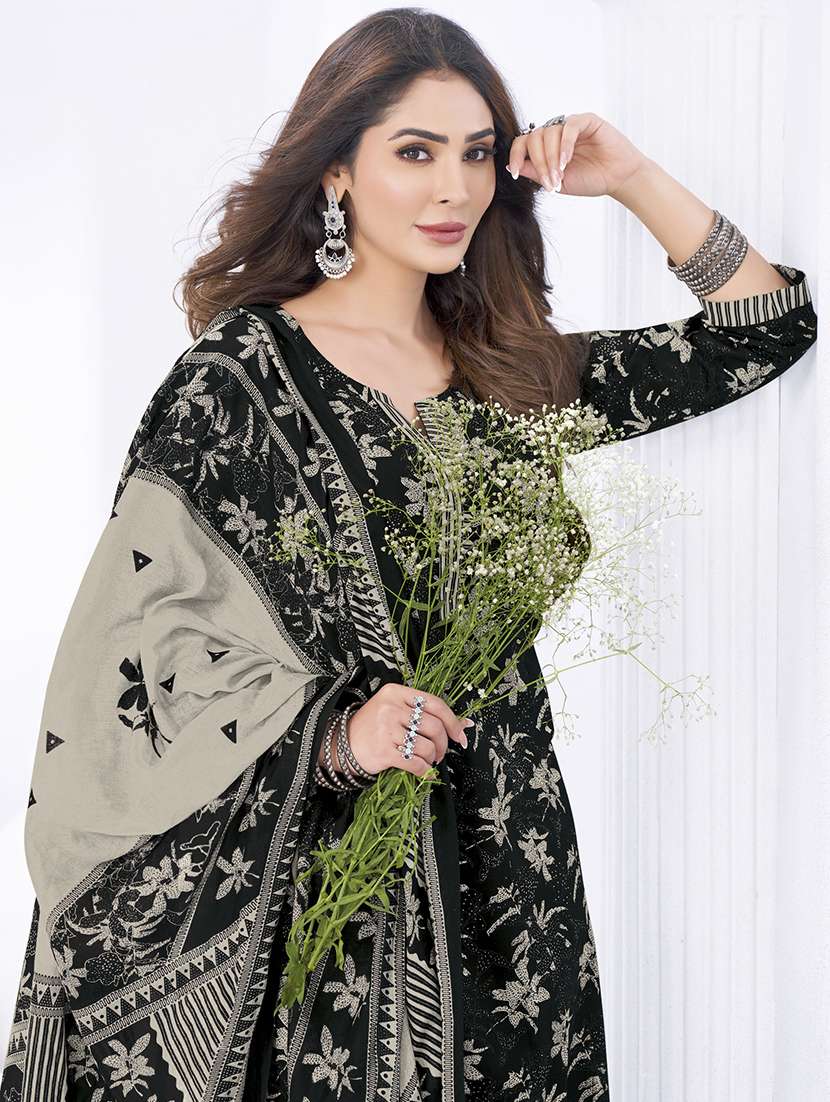 women printed three quarter sleeve kurta pant with dupatta set - 22203058 -  Standard Image - 3