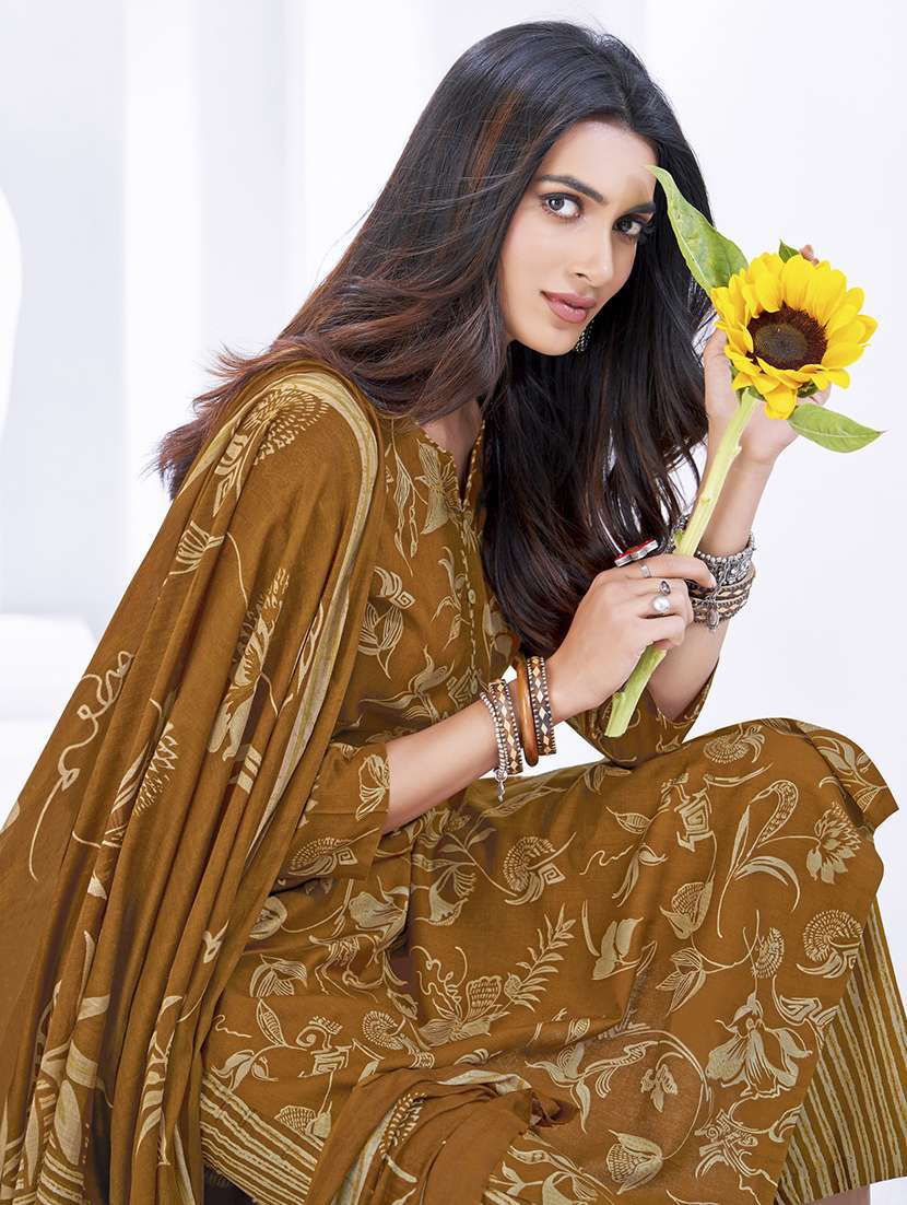 women floral printed three quarter sleeve kurta pant with dupatta set - 22205728 -  Standard Image - 3