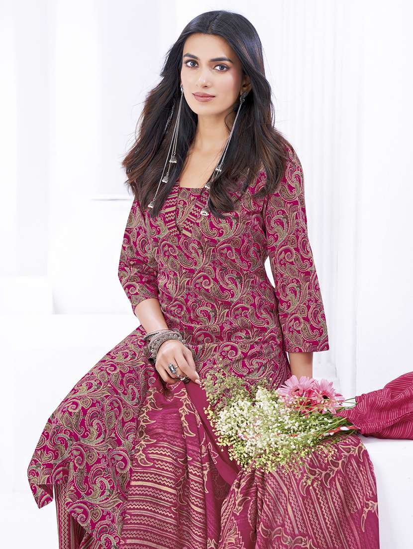 women paisley printed three quarter sleeve kurta pant with dupatta set - 22205734 -  Standard Image - 3