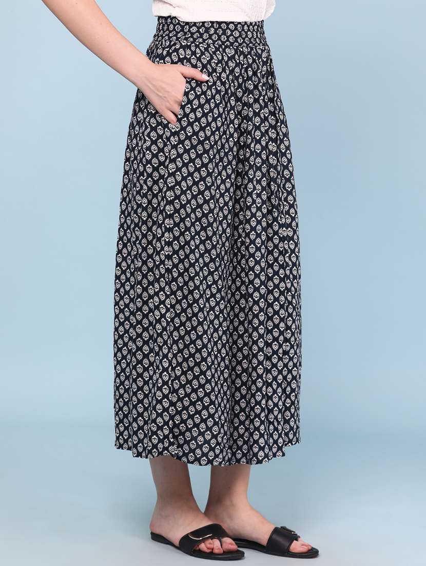 women printed mid rise flared skirt - 22217482 -  Standard Image - 3