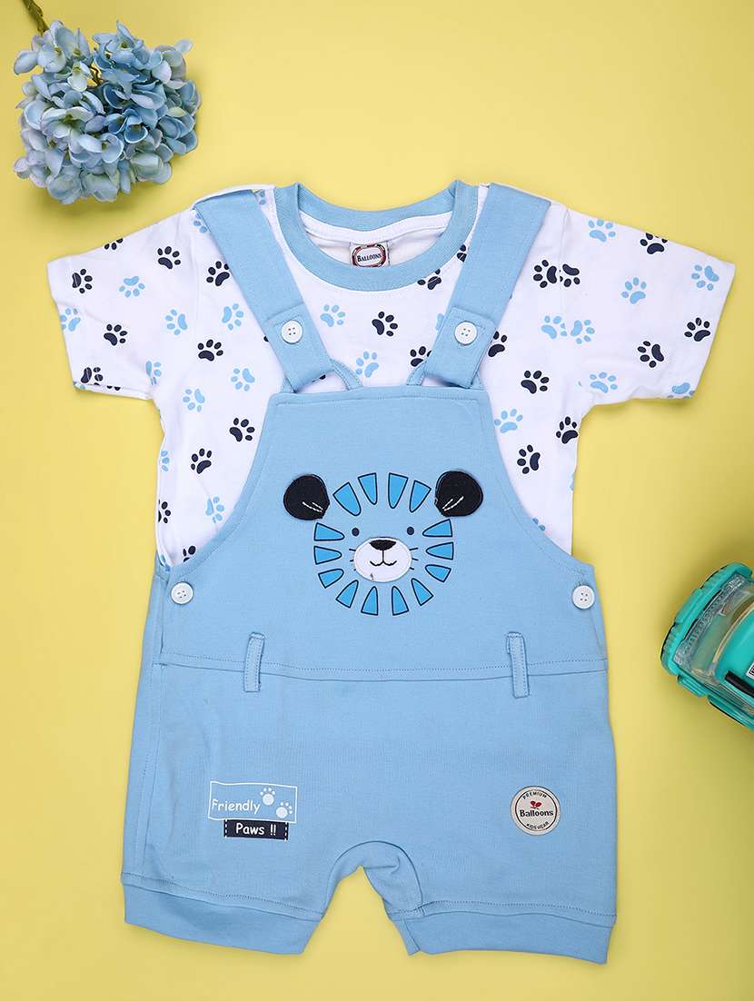 kids printed t-shirt with dungree set