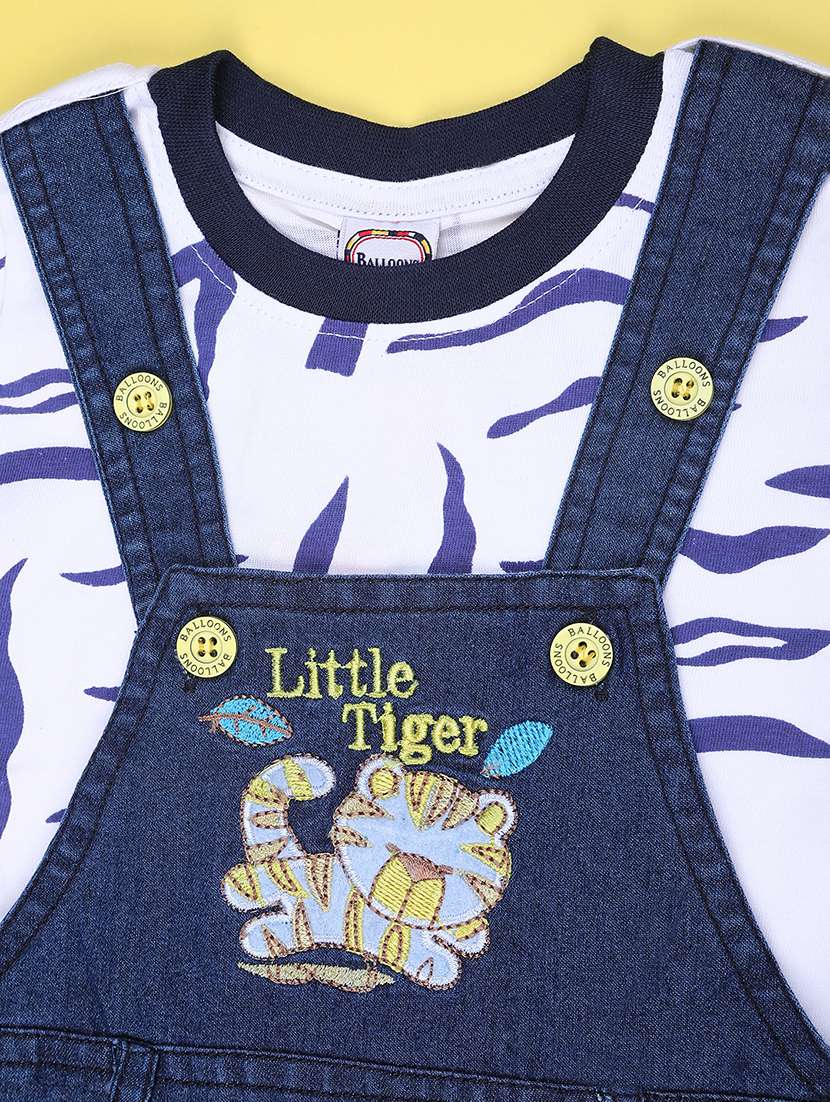 kids printed t-shirt with dungree set - 22217503 -  Standard Image - 3