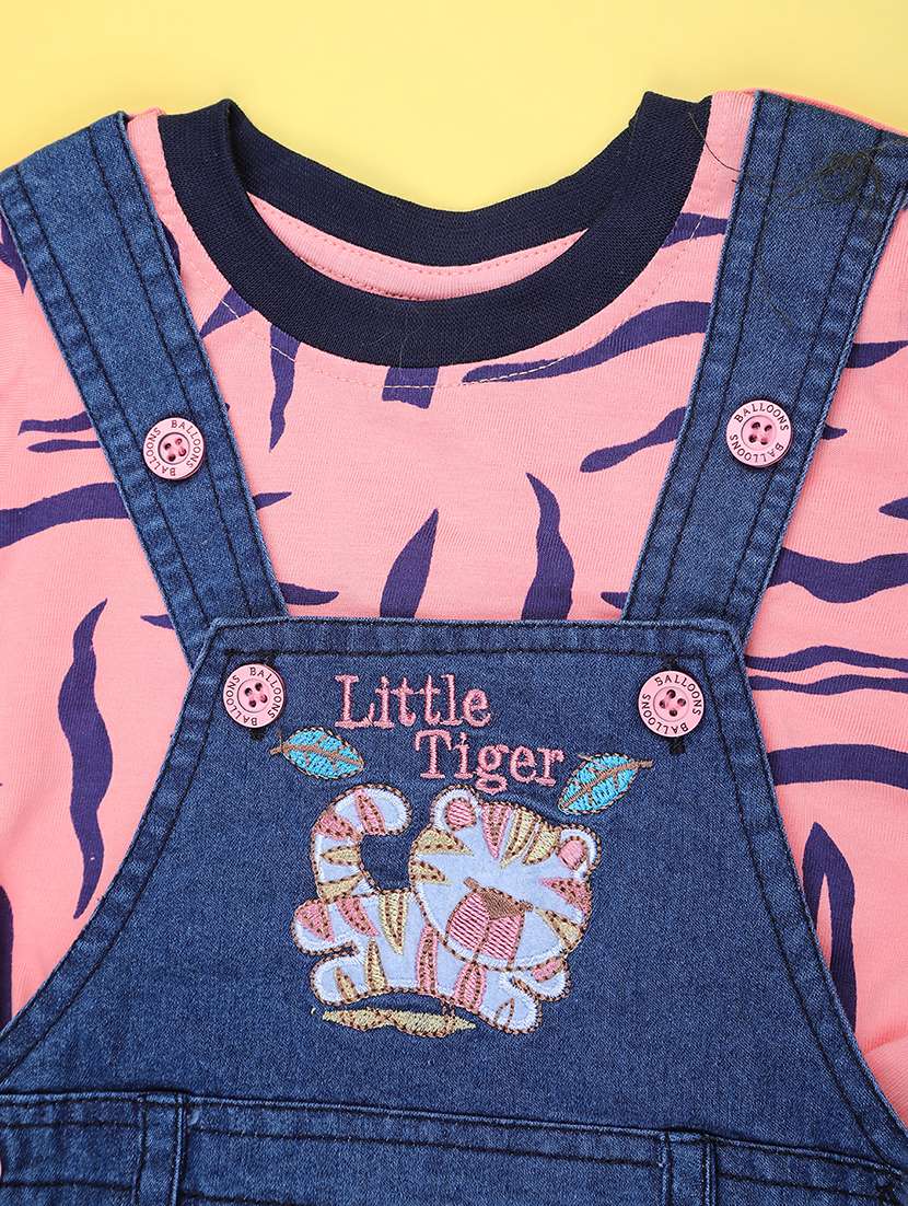 kids printed t-shirt with dungree set - 22217504 -  Standard Image - 3