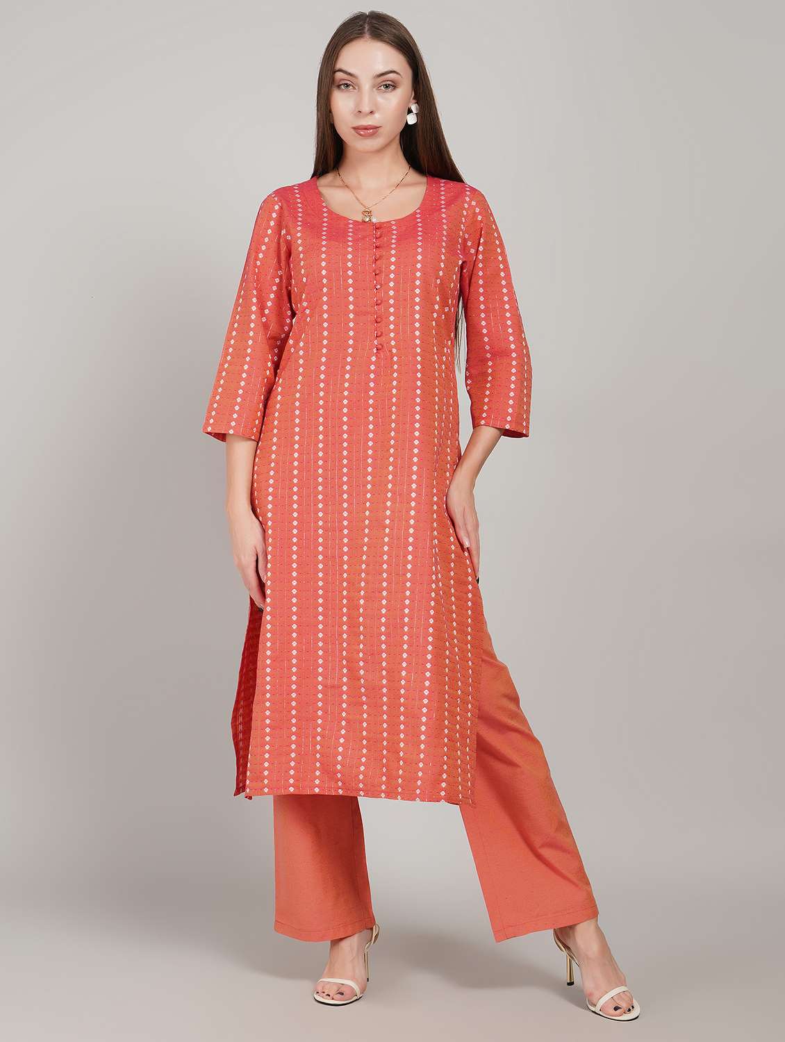 women self design three quarter sleeve kurta pant set