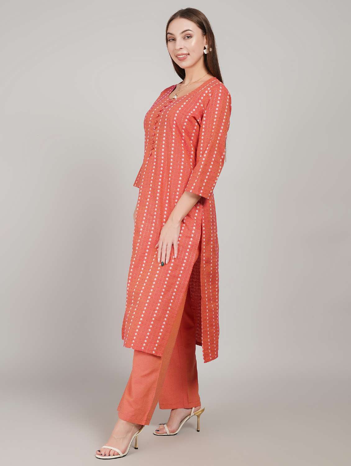 women self design three quarter sleeve kurta pant set - 22217636 -  Standard Image - 3