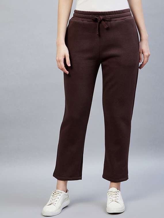 women solid mid rise track pant