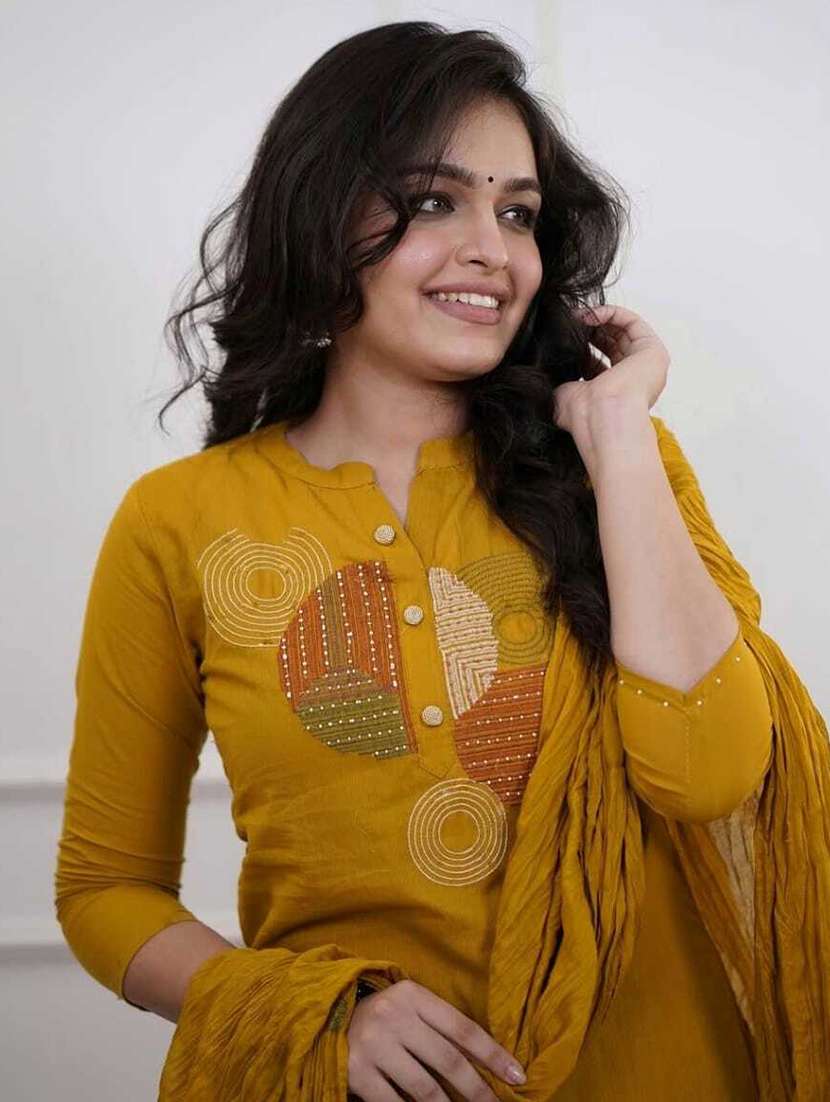 women solid with work three quarter sleeve kurta pant with dupatta set - 22217785 -  Standard Image - 3