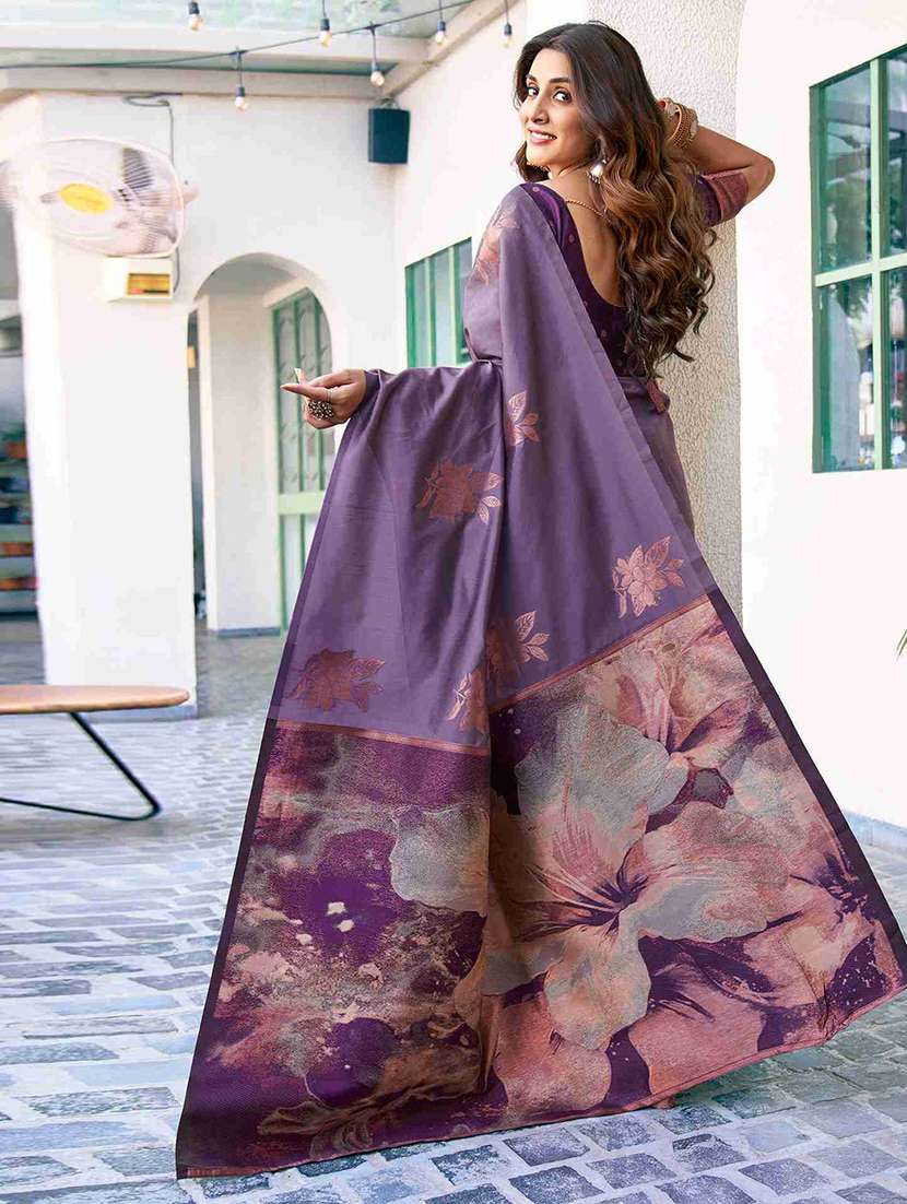 women self design banarasi saree with blouse - 22217938 -  Standard Image - 3