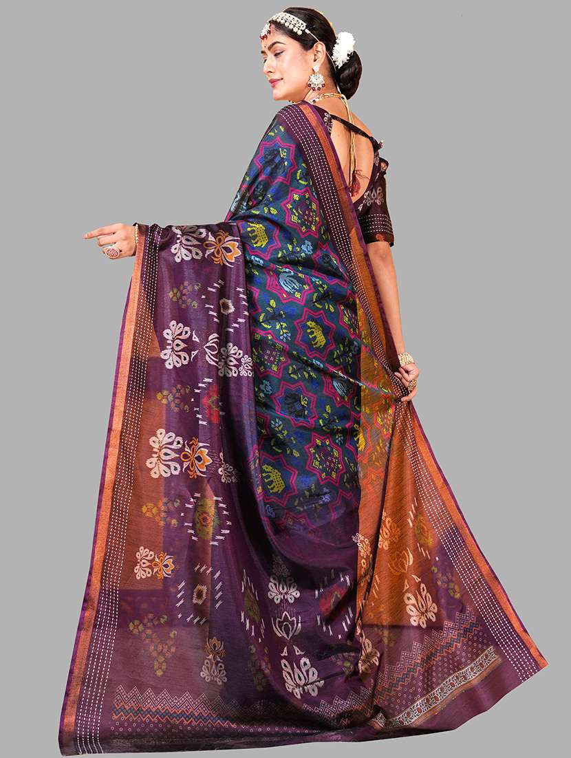 women printed patola saree with blouse - 22217974 -  Standard Image - 3