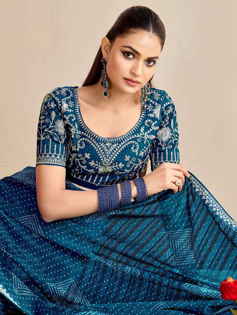 women bandhani printed saree with blouse - 22217981 -  Standard Image - 3