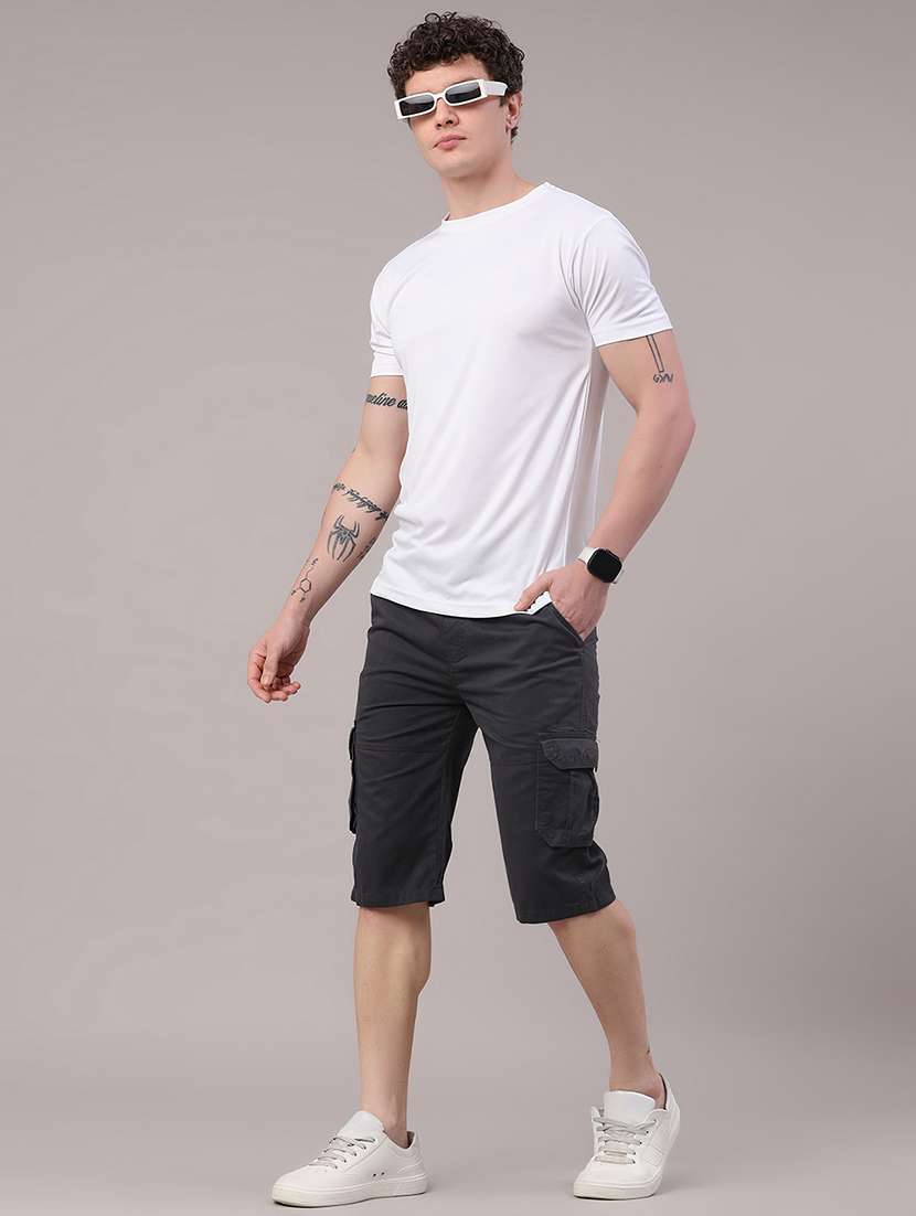 men solid mid rise three fourth cargo shorts - 22218190 -  Standard Image - 5