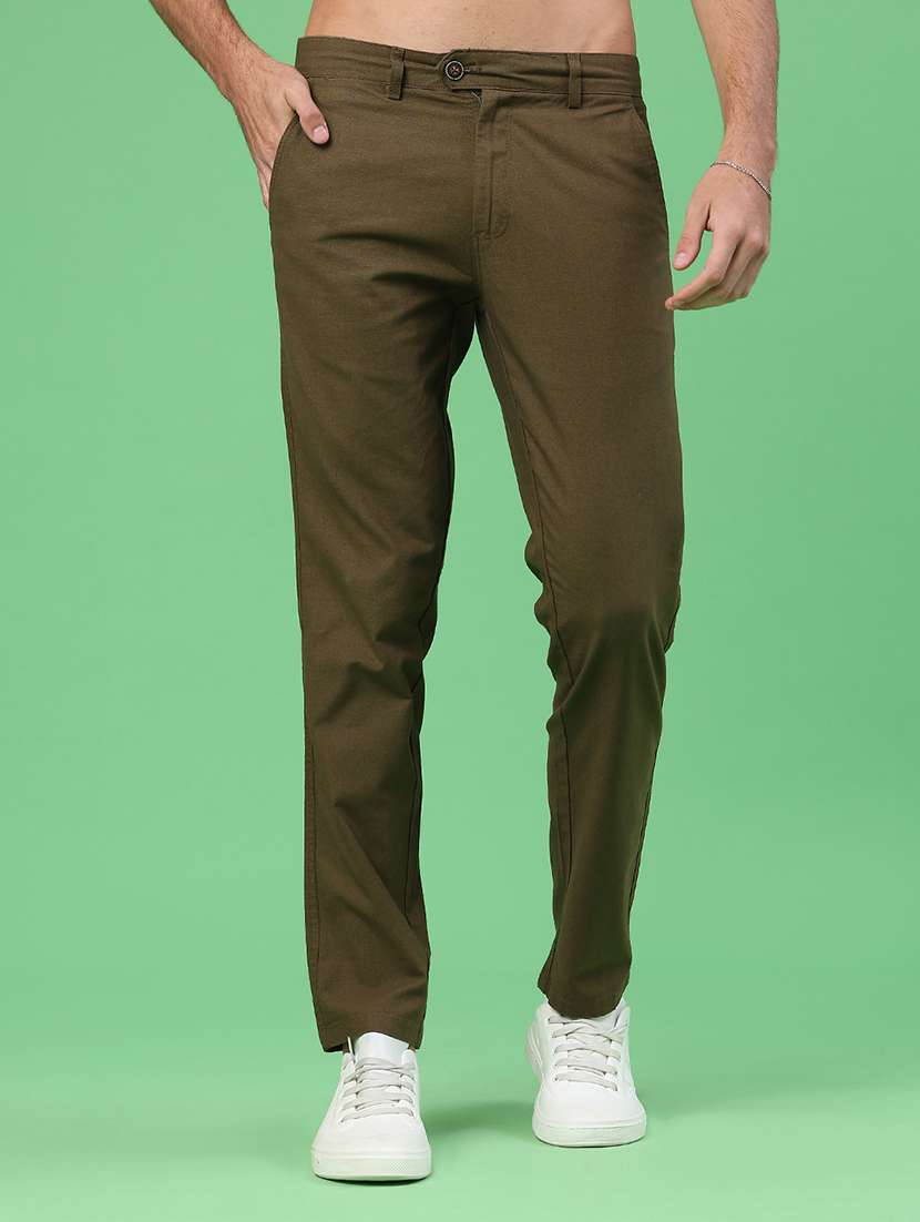 men solid mid rise chinos casual trouser