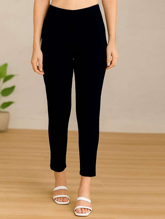 women solid mid rise anke length legging