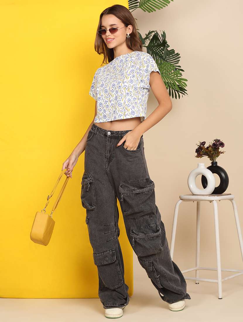 women printed short sleeve crop t-shirt - 22218791 -  Standard Image - 5