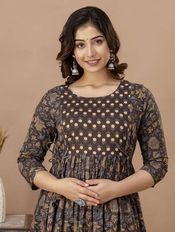 women floral printed three quarter sleeve maternity wear dress - 22218953 -  Standard Image - 3