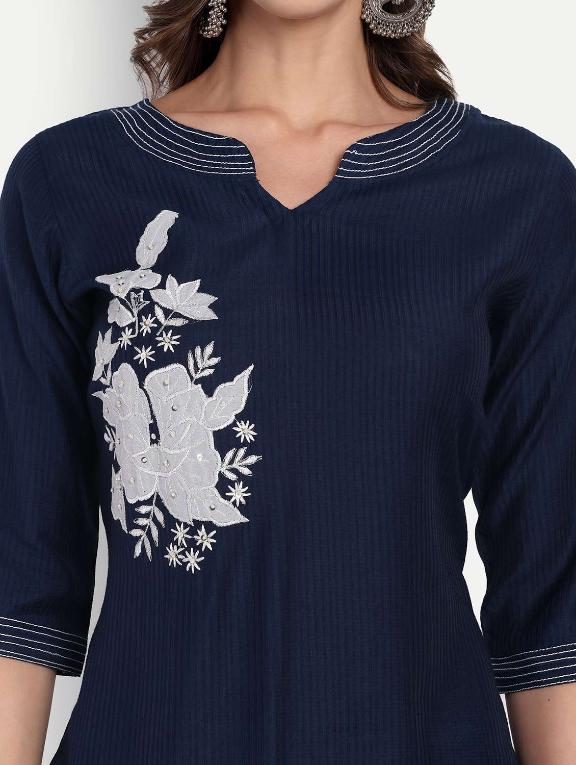 women solid with work three quarter sleeve straight kurta - 22219196 -  Standard Image - 5