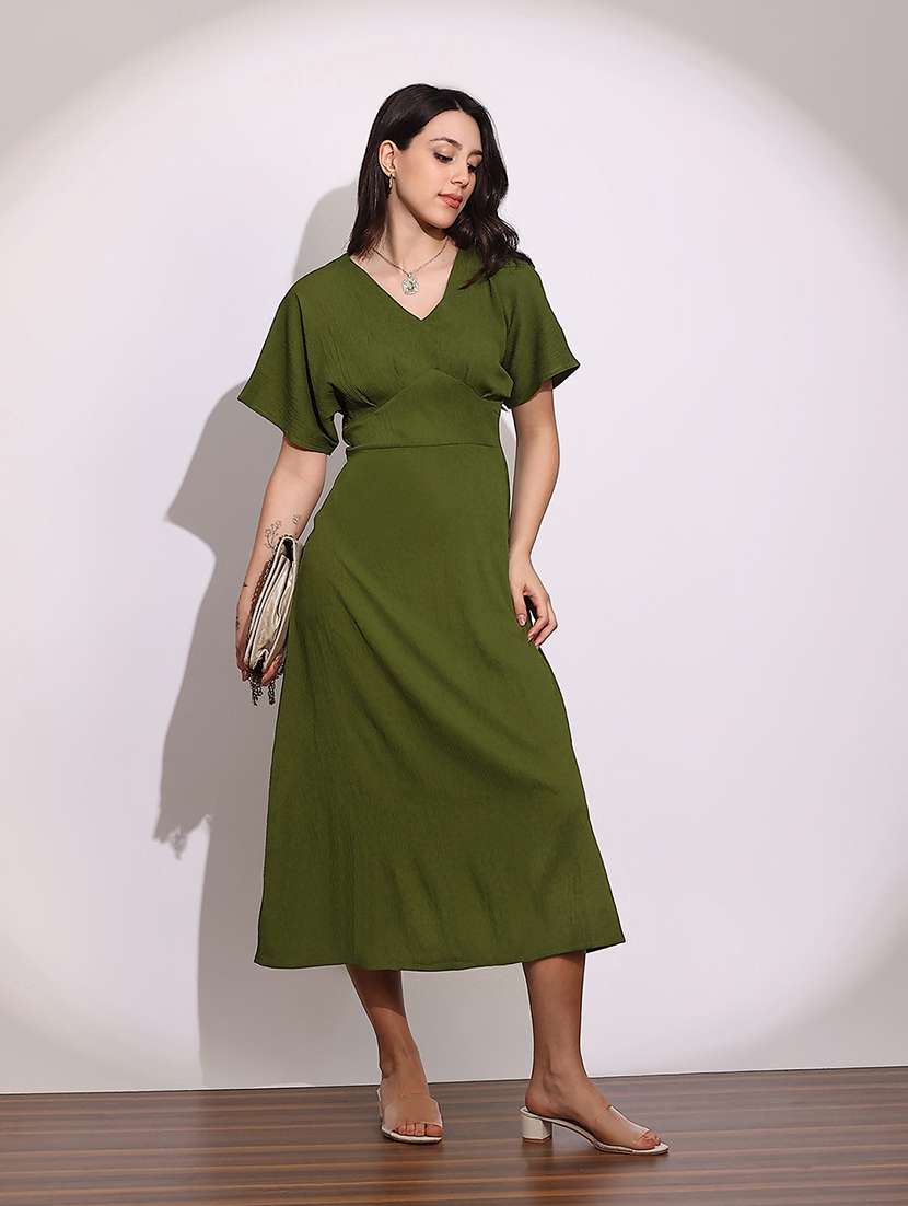 globus women green v-neck extended sleeves midi a-line dress