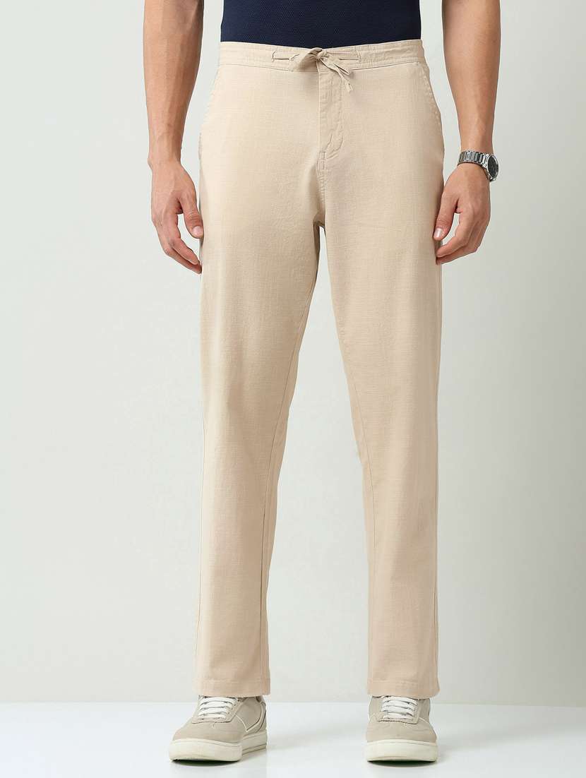 men solid mid rise flat front casual trouser