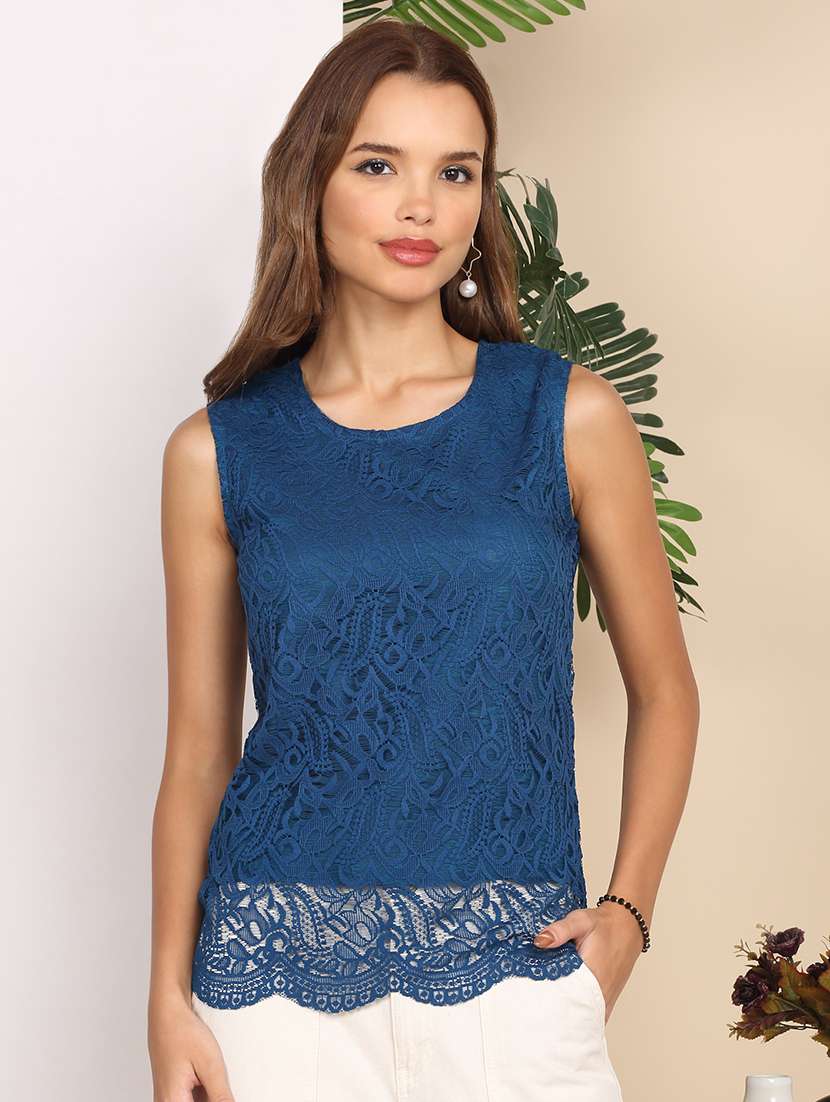 women self designed sleeveless lace top