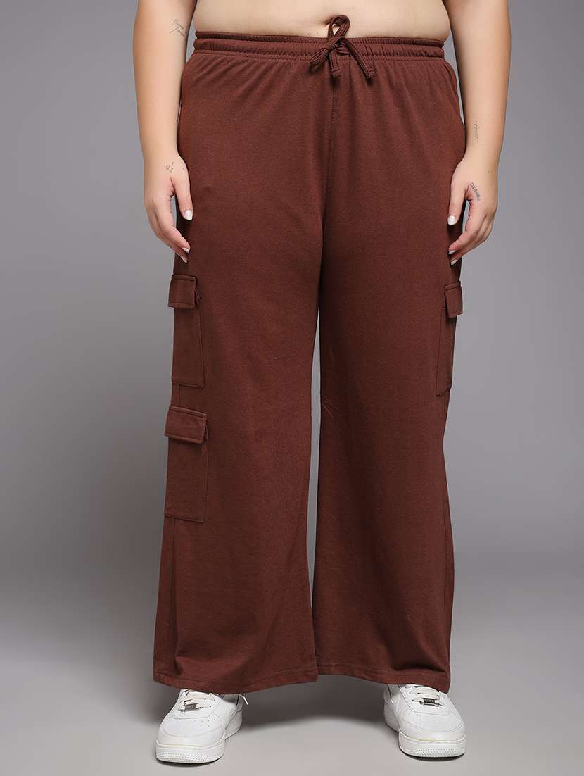 women plus size solid mid rise cargo