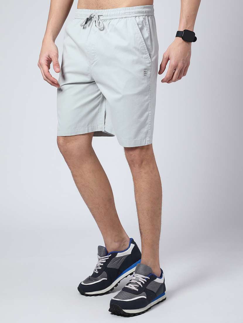 men solid mid rise regular fit shorts - 22219693 -  Standard Image - 3