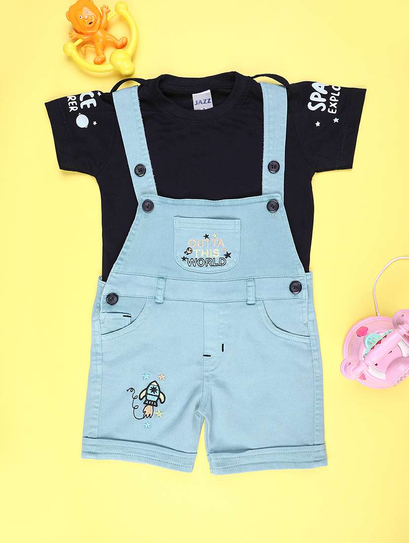 boys printed t-shirt and dungree set