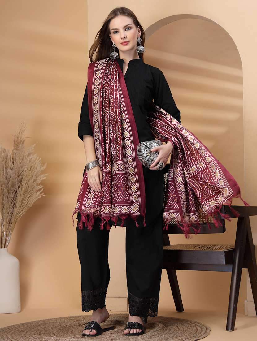 women bandhani printed dupatta