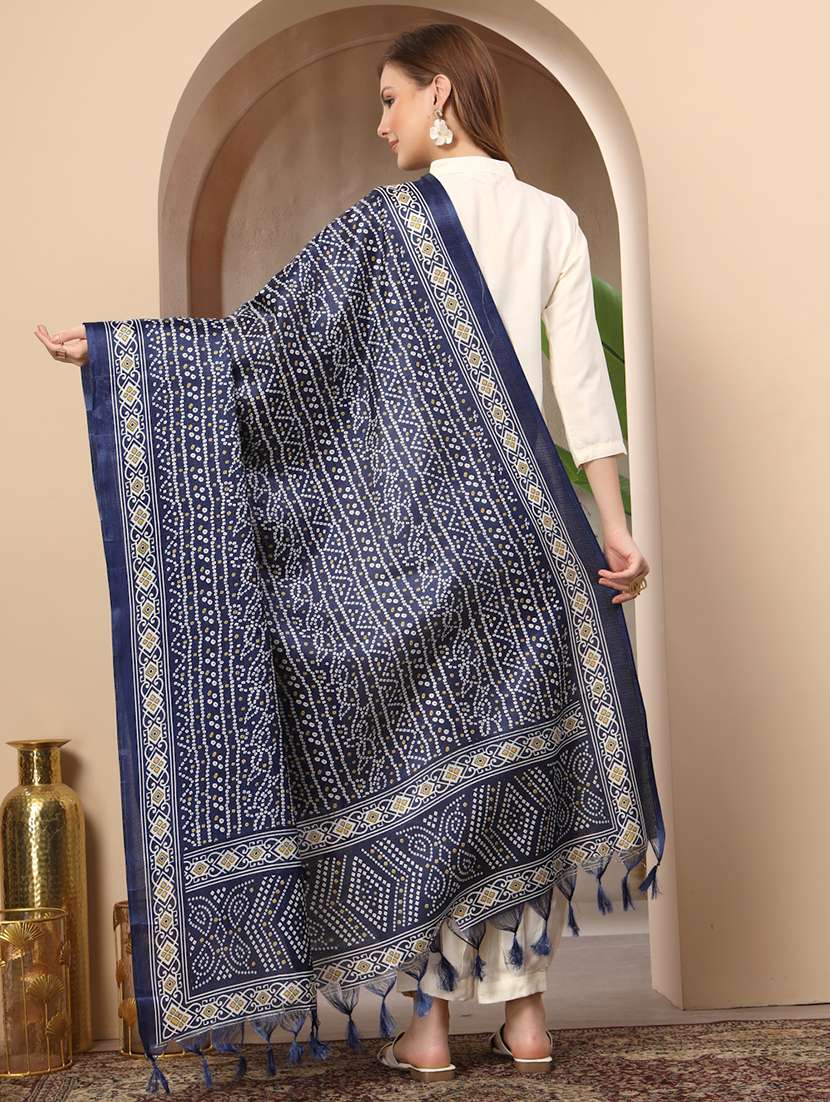 women bandhani printed dupatta - 22219881 -  Standard Image - 3