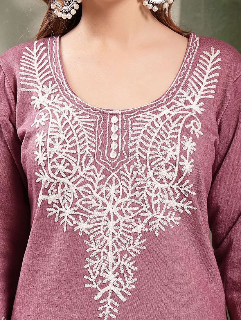 women embroidered woolen kurta and pant set with dupatta - 22219902 -  Standard Image - 5