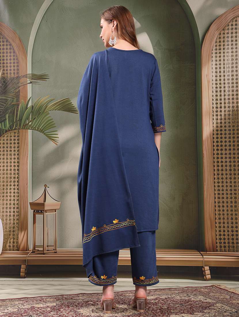 women embroidered kurta and pant set with dupatta - 22219904 -  Standard Image - 3