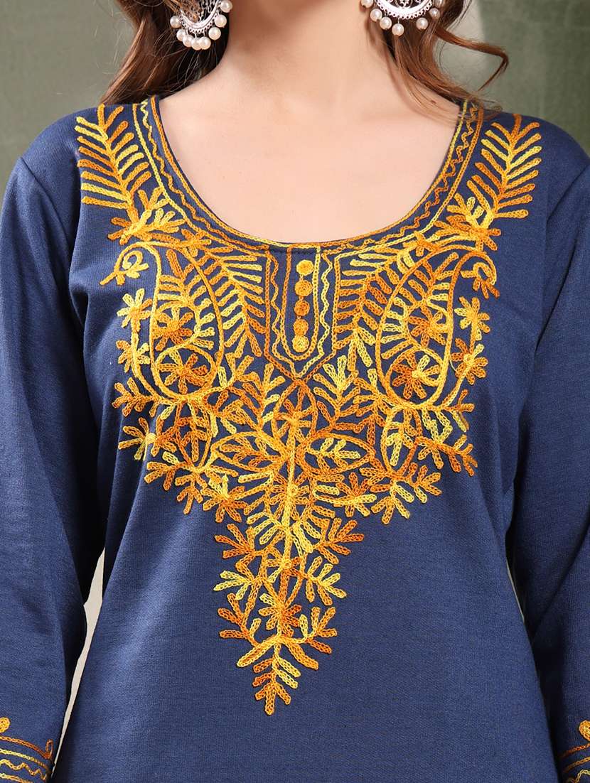 women embroidered kurta and pant set with dupatta - 22219904 -  Standard Image - 5