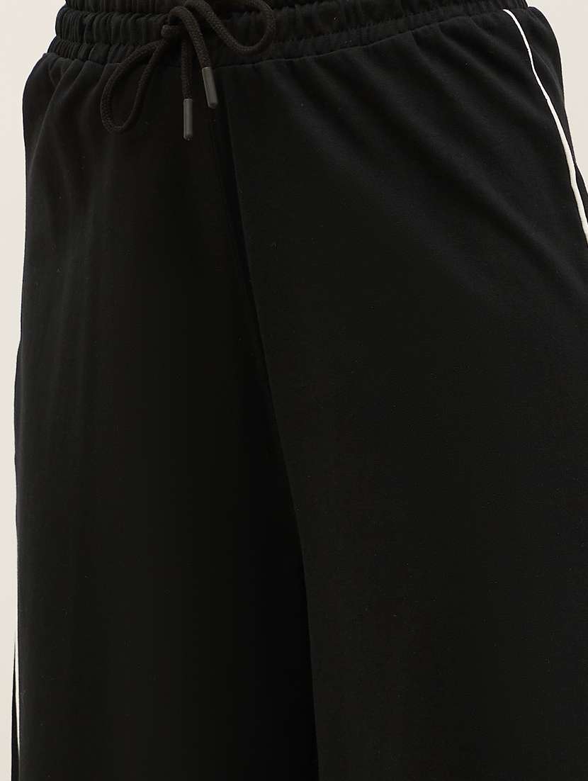 women solid high rise relaxed fit track pant - 22219921 -  Standard Image - 5