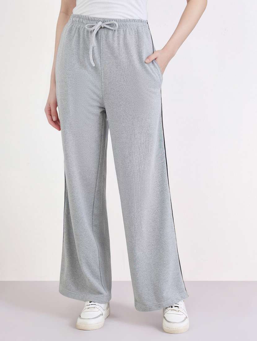 women solid high rise relaxed fit track pant