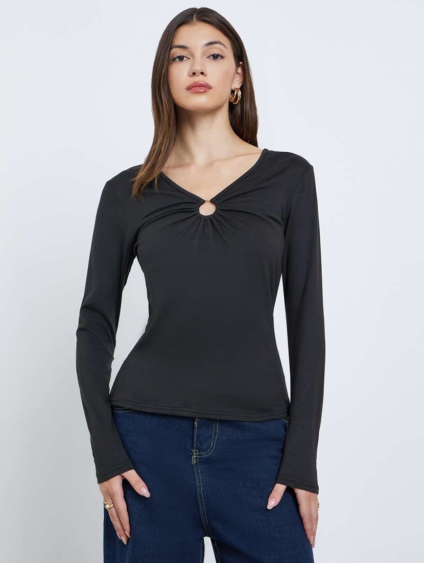 women solid long sleeve straight top - 22219959 -  Zoom Image - 0
