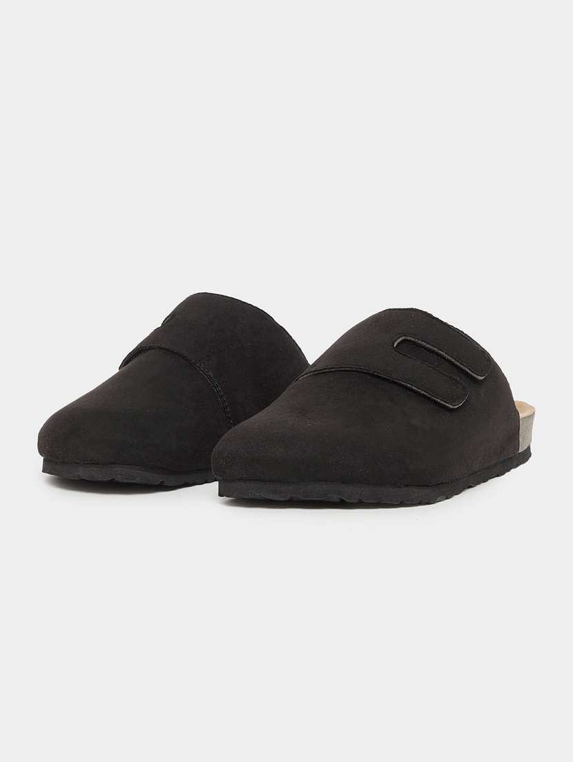 men solid slip on mule