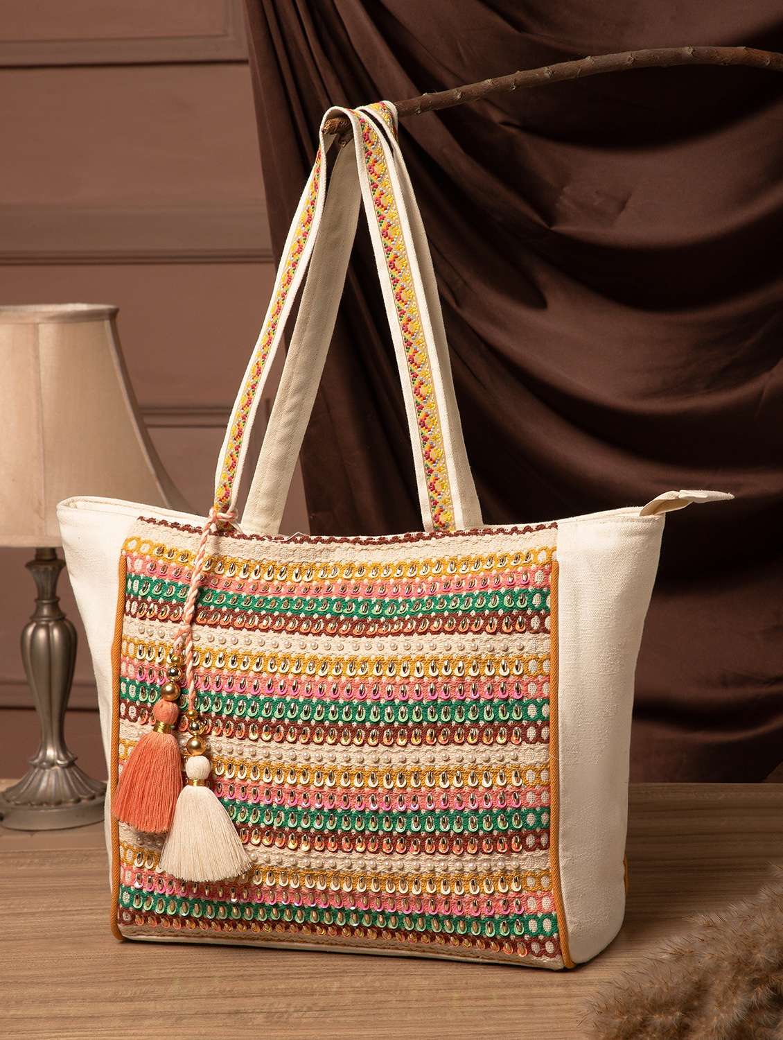  women embellished everydaytote bag