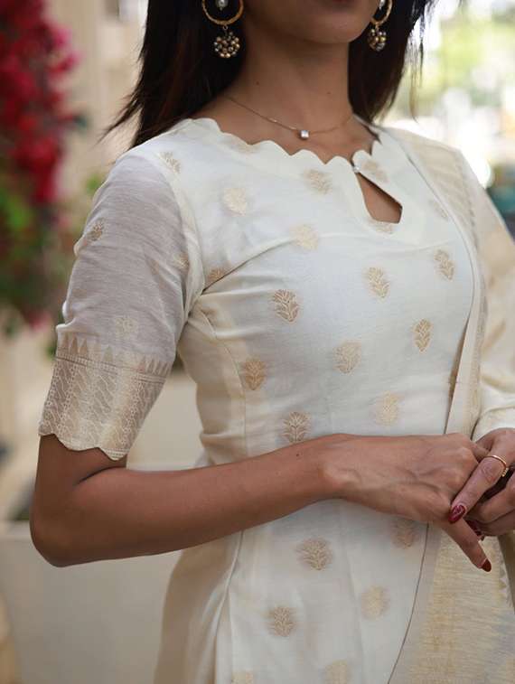 women self design short sleeve kurta pant with dupatta set - 22220189 -  Standard Image - 3