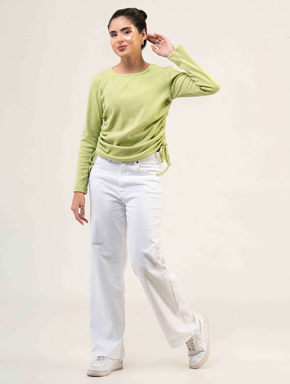 women solid long sleeve ruched top