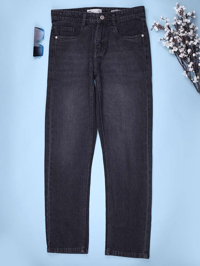 boys solid mid rise slim fit jean