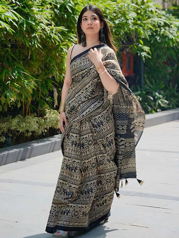 women printed casual wear saree with blouse