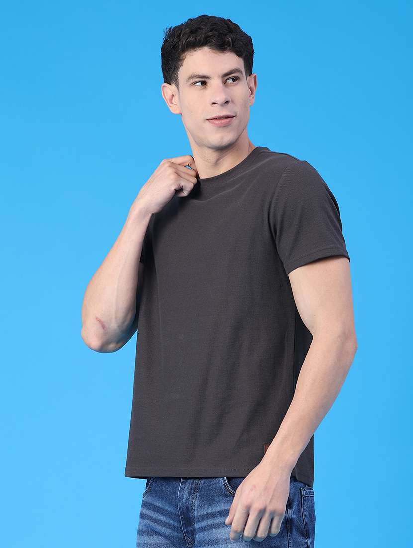 men textured short sleeve slim fit t-shirt - 22223020 -  Standard Image - 3